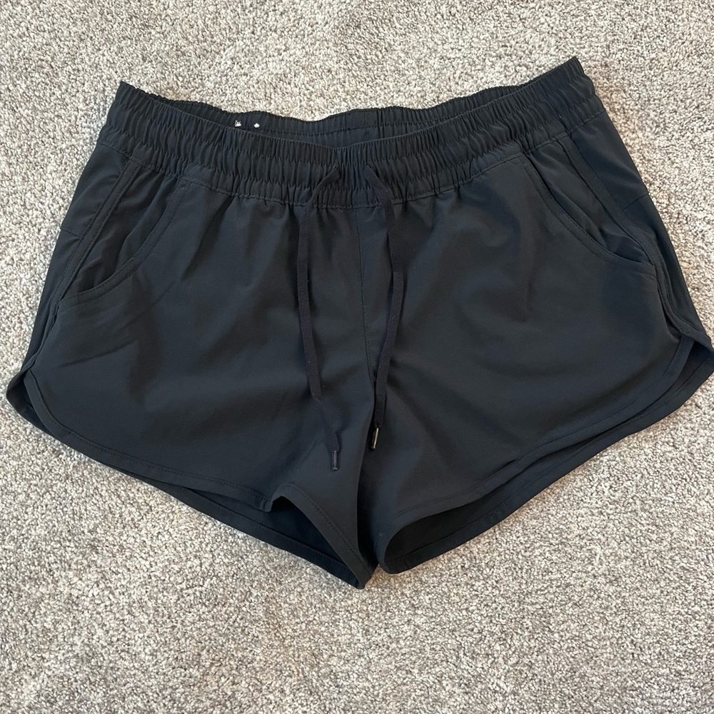 Columbia Women's Black Athletic Shorts